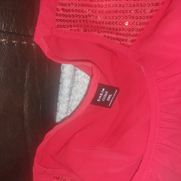 Shiny Red - Picture 2 of 4